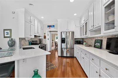 12190 Brookfield Club Drive, Roswell, GA 30075 - Photo 11