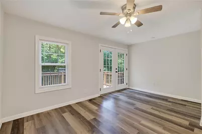 89 Silas King Street, Buford, GA 30518 - Photo 23