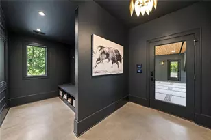 585 Mountain Way, Atlanta, GA 30342 - Photo 7