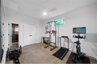 585 Mountain Way, Atlanta, GA 30342 - Photo 33