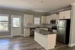 8850 Four Mile Creek Rd, Gainesville, GA 30506 - Photo 5