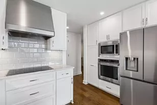 700 Park Regency Pl NE, Atlanta, GA 30326 - Photo 49