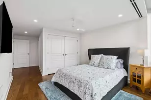 700 Park Regency Pl NE, Atlanta, GA 30326 - Photo 23