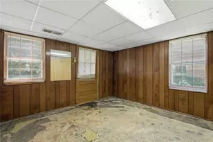 4367 Abingdon Dr, Stone Mountain, GA 30083 - Photo 23