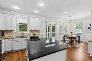 1634 Gilstrap Ln NW, Atlanta, GA 30318 - Photo 15