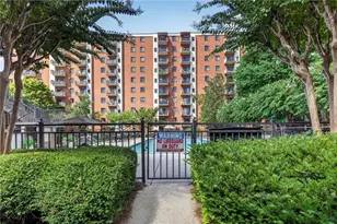300 Johnson Ferry Road NE, Sandy Springs, GA 30328 - Photo 1