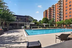 300 Johnson Ferry Road NE, Sandy Springs, GA 30328 - Photo 19