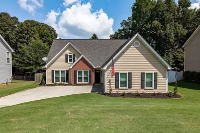 5685 Sugar Crossing Drive, Sugar Hill, GA 30518 - Photo 1