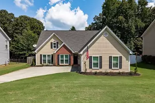 5685 Sugar Crossing Dr, Sugar Hill, GA 30518 - Photo 1
