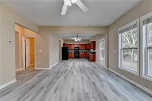 1646 Hedington Ct, Lawrenceville, GA 30045 - Photo 13