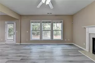 1646 Hedington Ct, Lawrenceville, GA 30045 - Photo 11
