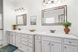 2043 Cambridge Ave, Atlanta, GA 30337 - Photo 23