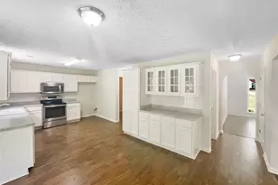 834 Winding Grove Ln, Loganville, GA 30052 - Photo 3