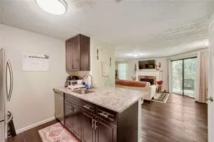 6351 Wedgeview Ct, Tucker, GA 30084 - Photo 9