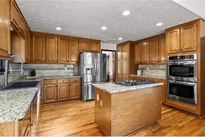 1563 Sandpoint Drive NE, Roswell, GA 30075 - Photo 9