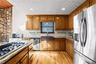 1563 Sandpoint Dr NE, Roswell, GA 30075 - Photo 13