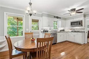 1524 Summerford Ct, Dunwoody, GA 30338 - Photo 3