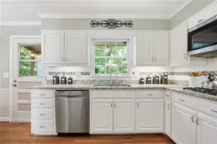1524 Summerford Ct, Dunwoody, GA 30338 - Photo 5