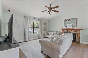 2555 Morgan Lake Dr NE, Marietta, GA 30066 - Photo 7