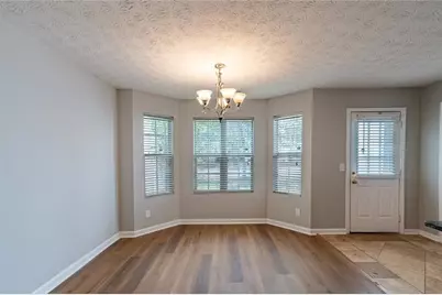 5550 Strathmoor Manor Circle, Lithonia, GA 30058 - Photo 7
