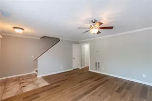 5550 Strathmoor Manor Cir, Lithonia, GA 30058 - Photo 5