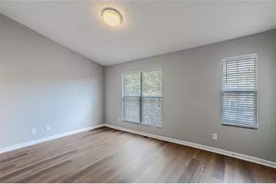 5550 Strathmoor Manor Circle, Lithonia, GA 30058 - Photo 13