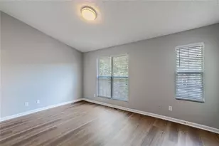 5550 Strathmoor Manor Cir, Lithonia, GA 30058 - Photo 13