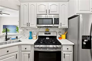 739 Reeves Lake Dr SW, Marietta, GA 30064 - Photo 9
