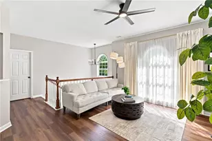 739 Reeves Lake Dr SW, Marietta, GA 30064 - Photo 5