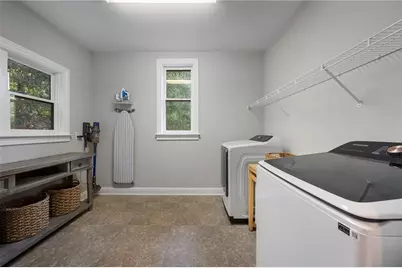 1677 Duncan Drive NW, Atlanta, GA 30318 - Photo 35