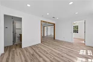 1046 Cheaves St, Forest Park, GA 30297 - Photo 7