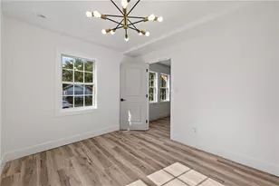 1046 Cheaves St, Forest Park, GA 30297 - Photo 9