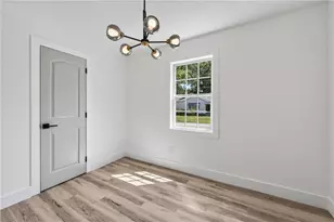 1046 Cheaves St, Forest Park, GA 30297 - Photo 9