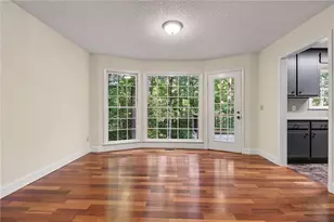 5960 Bridle Dr, Cumming, GA 30028 - Photo 9