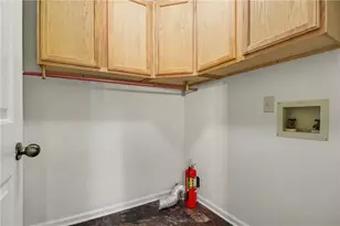 5960 Bridle Dr, Cumming, GA 30028 - Photo 13