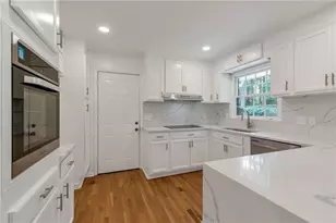 2616 Hawthorne Dr NE, Atlanta, GA 30345 - Photo 9