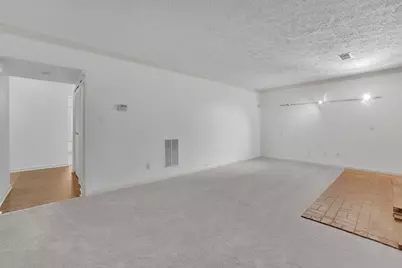 878 Lake Hollow Boulevard Southwest, Marietta, GA 30064 - Photo 17