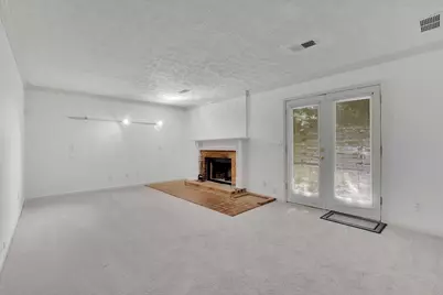 878 Lake Hollow Boulevard Southwest, Marietta, GA 30064 - Photo 3