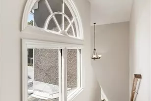 18 Normandy Ct NE, Atlanta, GA 30324 - Photo 7