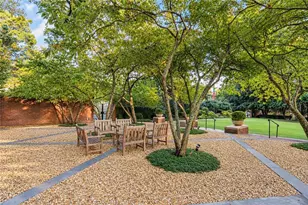 2724 Peachtree Rd NW, Atlanta, GA 30305 - Photo 23