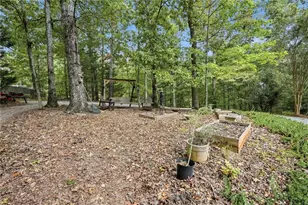 907 Rainbow Cir, Cleveland, GA 30528 - Photo 11