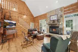 907 Rainbow Cir, Cleveland, GA 30528 - Photo 17