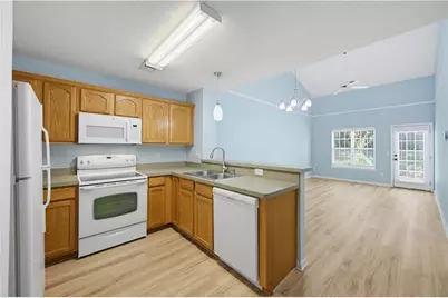 240 Fox Creek Boulevard, Woodstock, GA 30188 - Photo 5