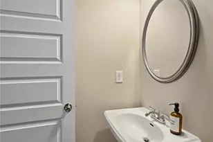 918 Brittfield Wy, Loganville, GA 30052 - Photo 29