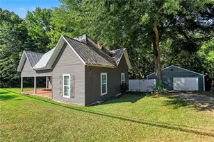 44 E Johnson St, Temple, GA 30179 - Photo 7