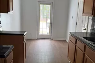 7280 Oakley Ct, Union City, GA 30291 - Photo 5