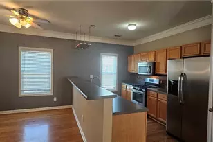 6005 Turfway Park Ct, Sugar Hill, GA 30518 - Photo 5