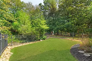 5935 Reddington Way, Sandy Springs, GA 30328 - Photo 37