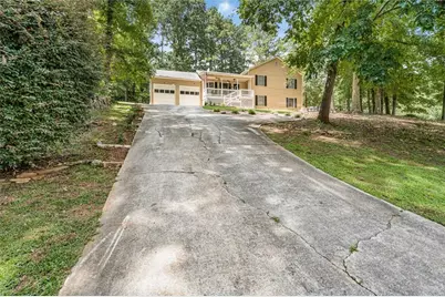 1601 River Glen Road, Auburn, GA 30011 - Photo 3