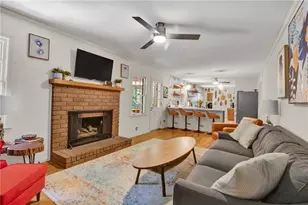 4577 N Peachtree Rd, Dunwoody, GA 30338 - Photo 13